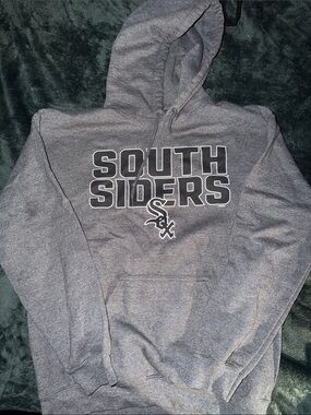 Genuine Merchandise Gray Zip-Up Hoodie with South Siders Chest Logo